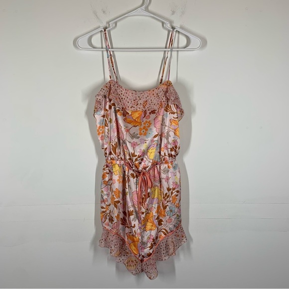 Victoria’s Secret Floral Flounce Romper Size Small - Picture 3 of 12